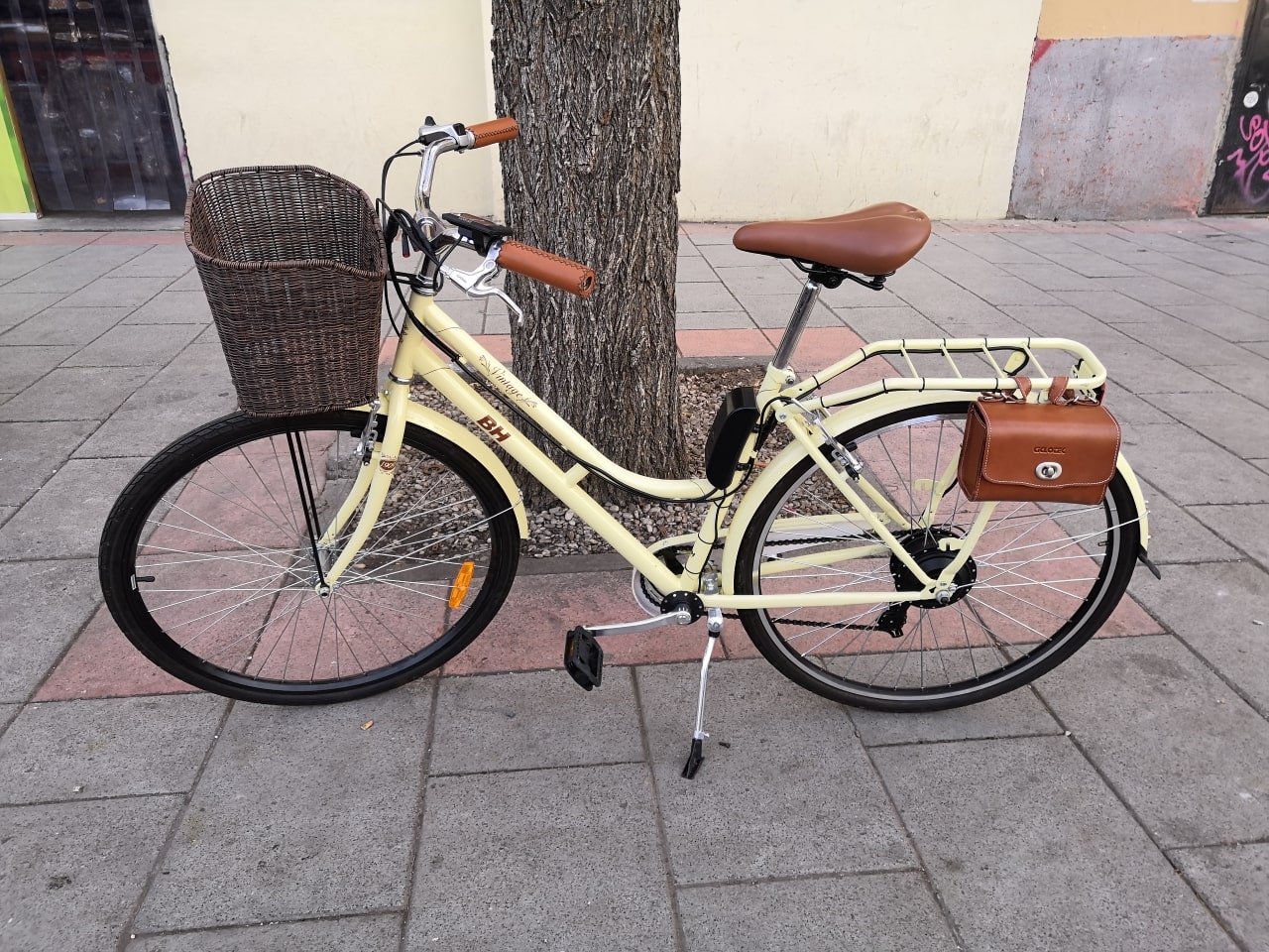 Intestinos Viajero finalizando BH-urbana-convertida-electrica-kit-vintage - El blog de Bike & Roll