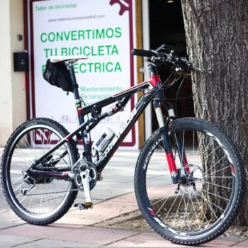 kit-motor-250w-rosca-bateria-11Ah-sillin-convertir-bicicleta