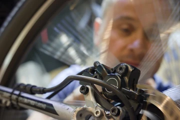 cambio de pastillas - taller bicicletas